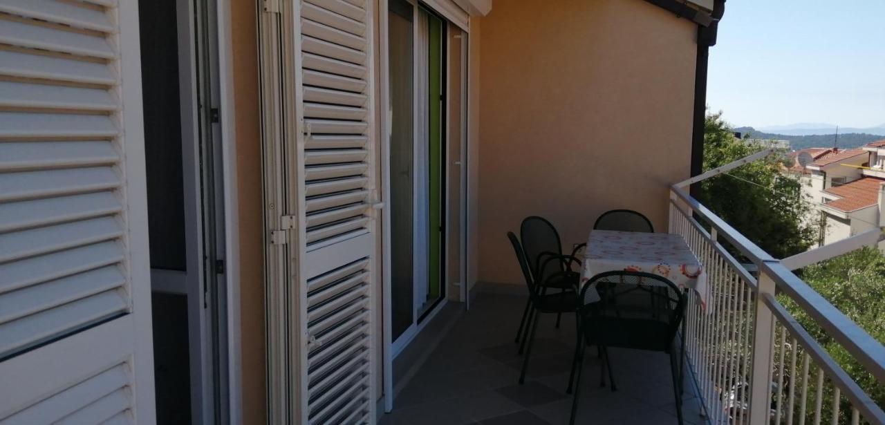 Ara Apartmani Makarska Exterior foto