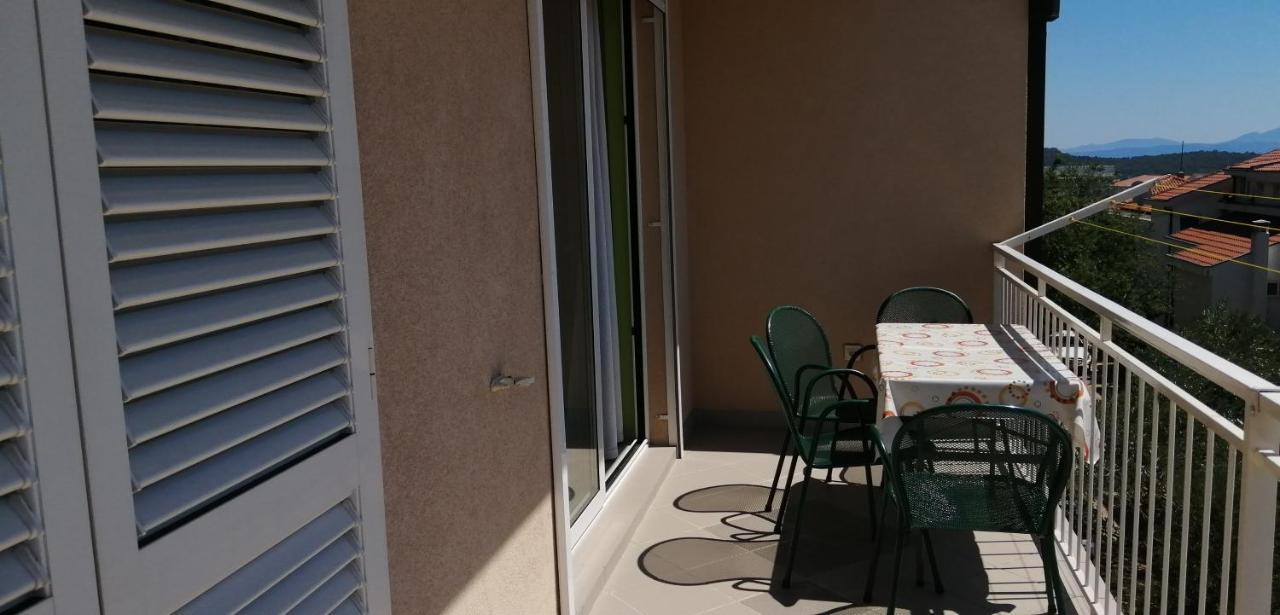 Ara Apartmani Makarska Exterior foto
