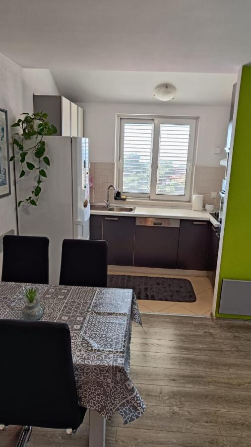 Ara Apartmani Makarska Exterior foto